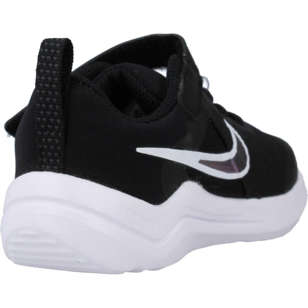 NIKE DOWNSHIFTER NN TDV en color NEGRO (3)