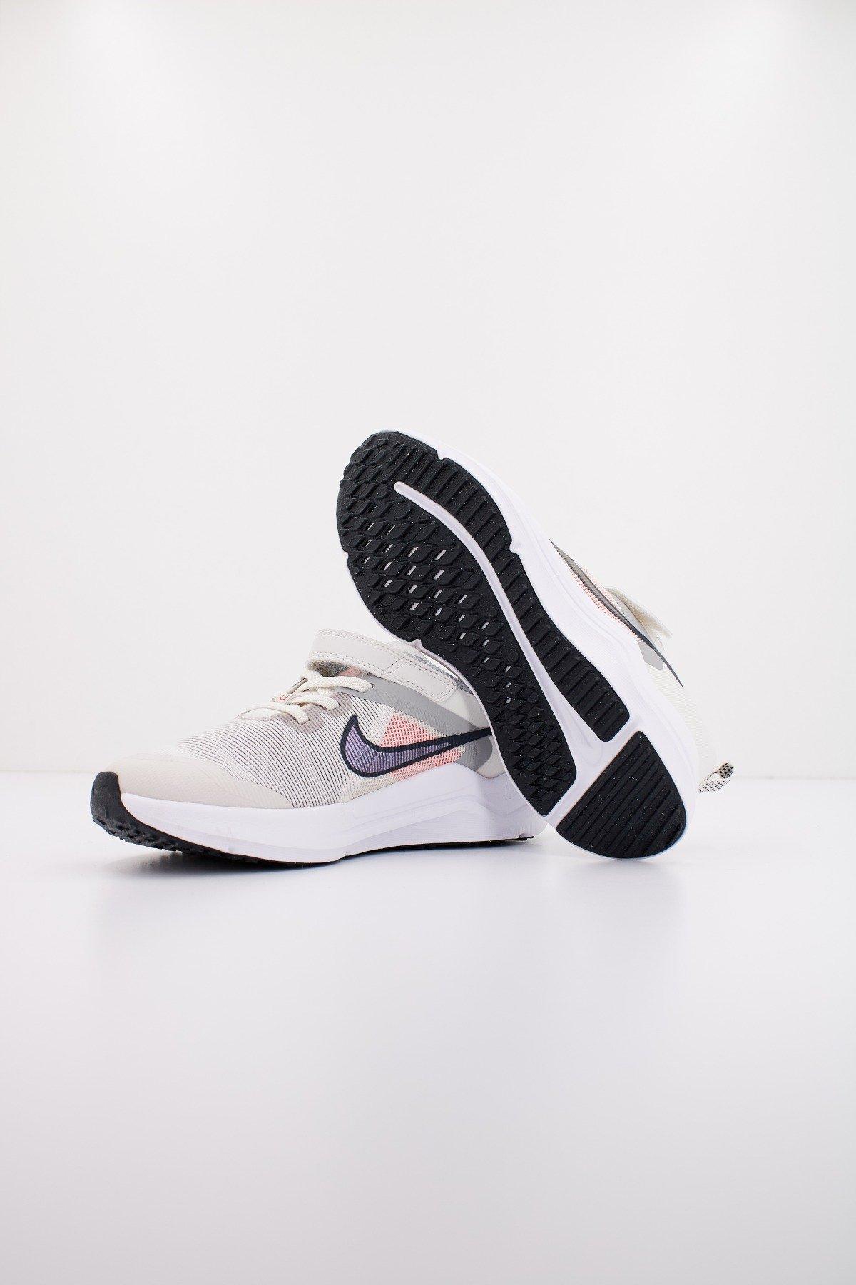 NIKE DOWNSHIFTER en color BEIS (4)