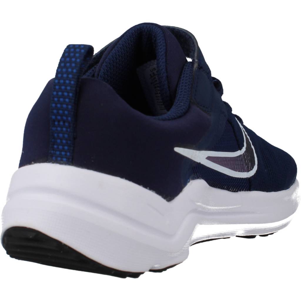 NIKE DOWNSHIFTER en color AZUL (3)