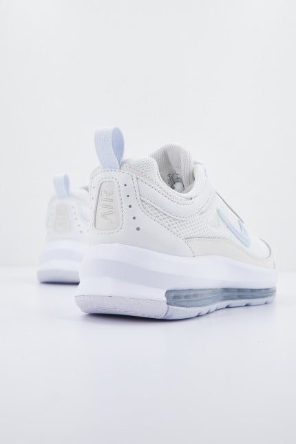 NIKE AIR MAX AP WOMEN'S SHOE en color BLANCO (3)