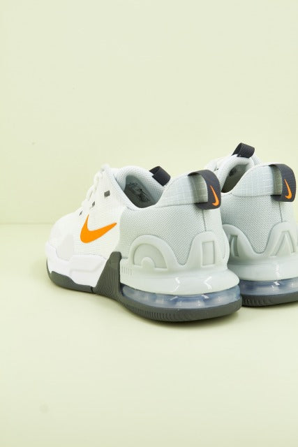 NIKE AIR MAX ALPHA TRAINER en color BLANCO (3)
