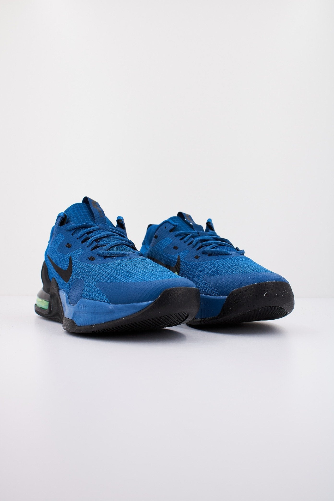 NIKE ALPHA TRAINER en color AZUL (2)