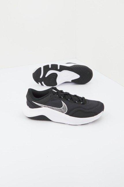 NIKE LEGEND ESSENTIAL WOME en color NEGRO (4)