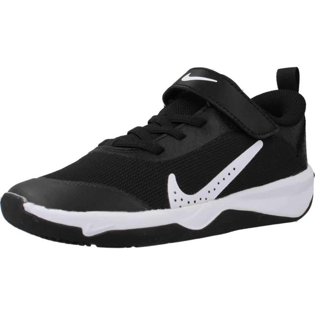 NIKE OMNI LITTLE KIDS' SHOES en color NEGRO (1)