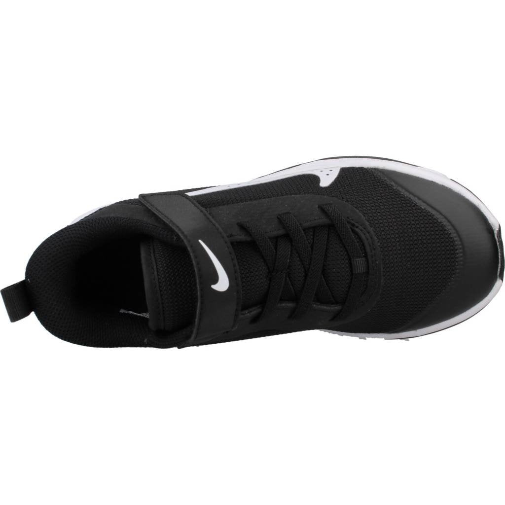 NIKE OMNI LITTLE KIDS' SHOES en color NEGRO (7)