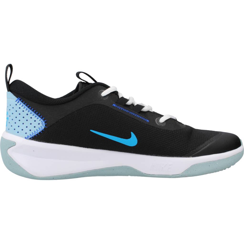 NIKE OMNI BIG KIDS' ROAD RUN en color NEGRO (4)