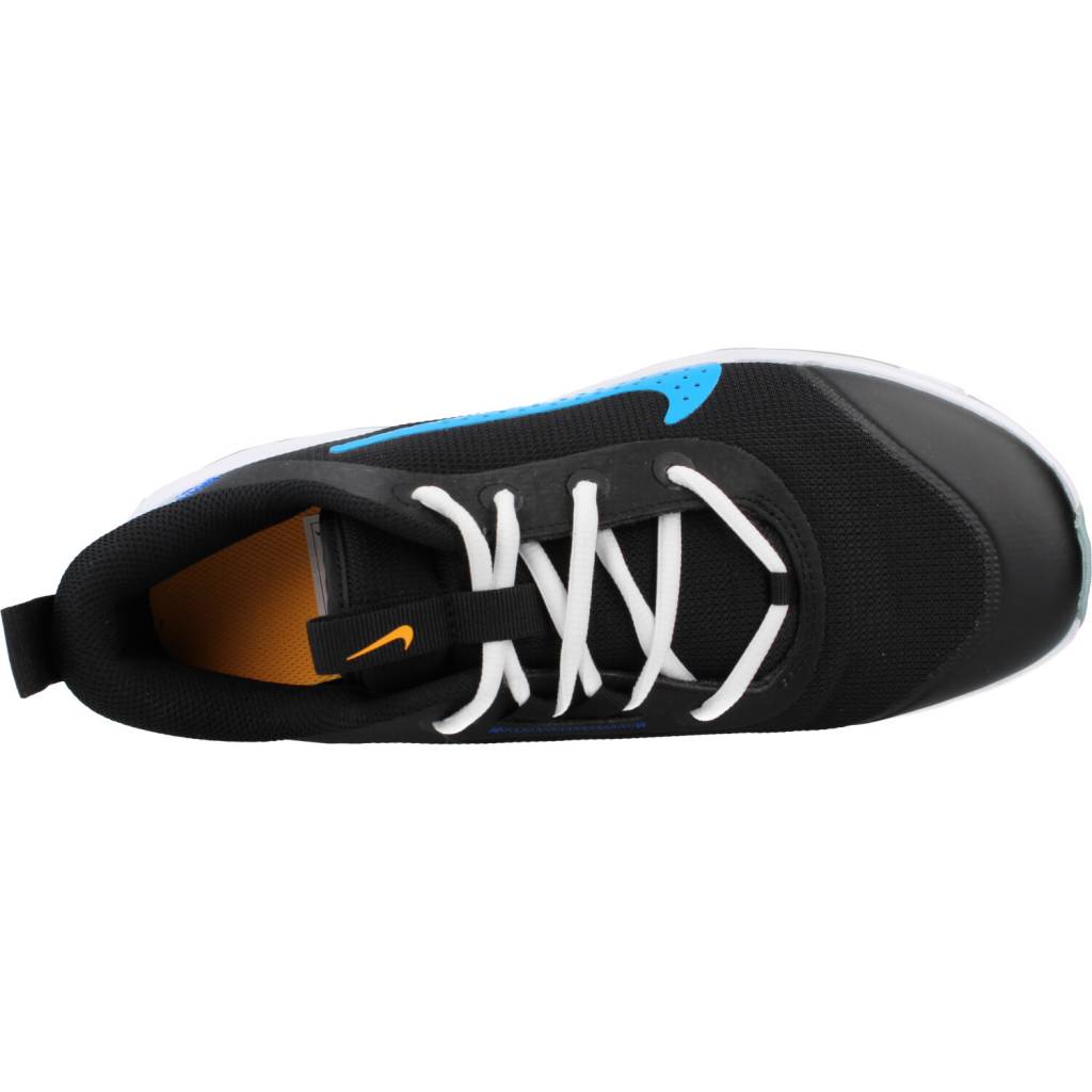 NIKE OMNI BIG KIDS' ROAD RUN en color NEGRO (7)