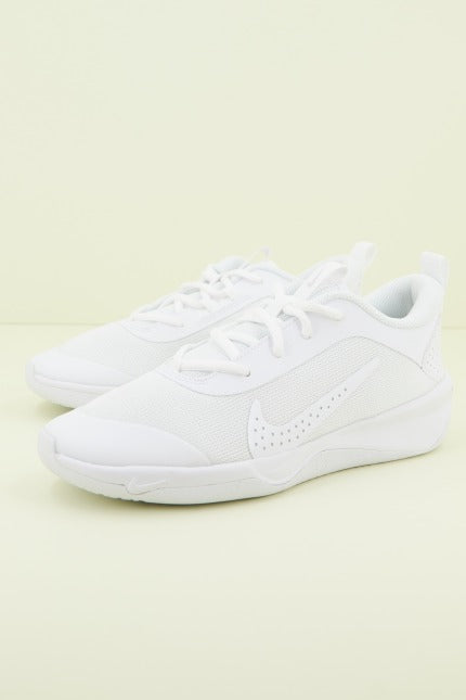 NIKE OMNI BIG KIDS' ROAD RUN en color BLANCO (1)