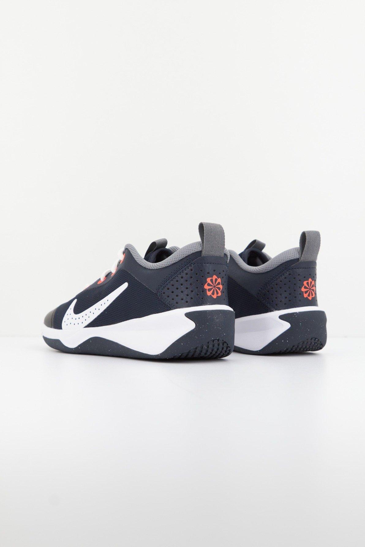 NIKE OMNI MULTI-COURT en color AZUL (3)