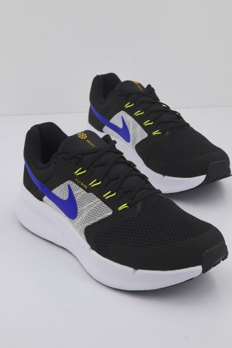 NIKE RUN SWIFT MEN'S ROAD en color NEGRO (2)