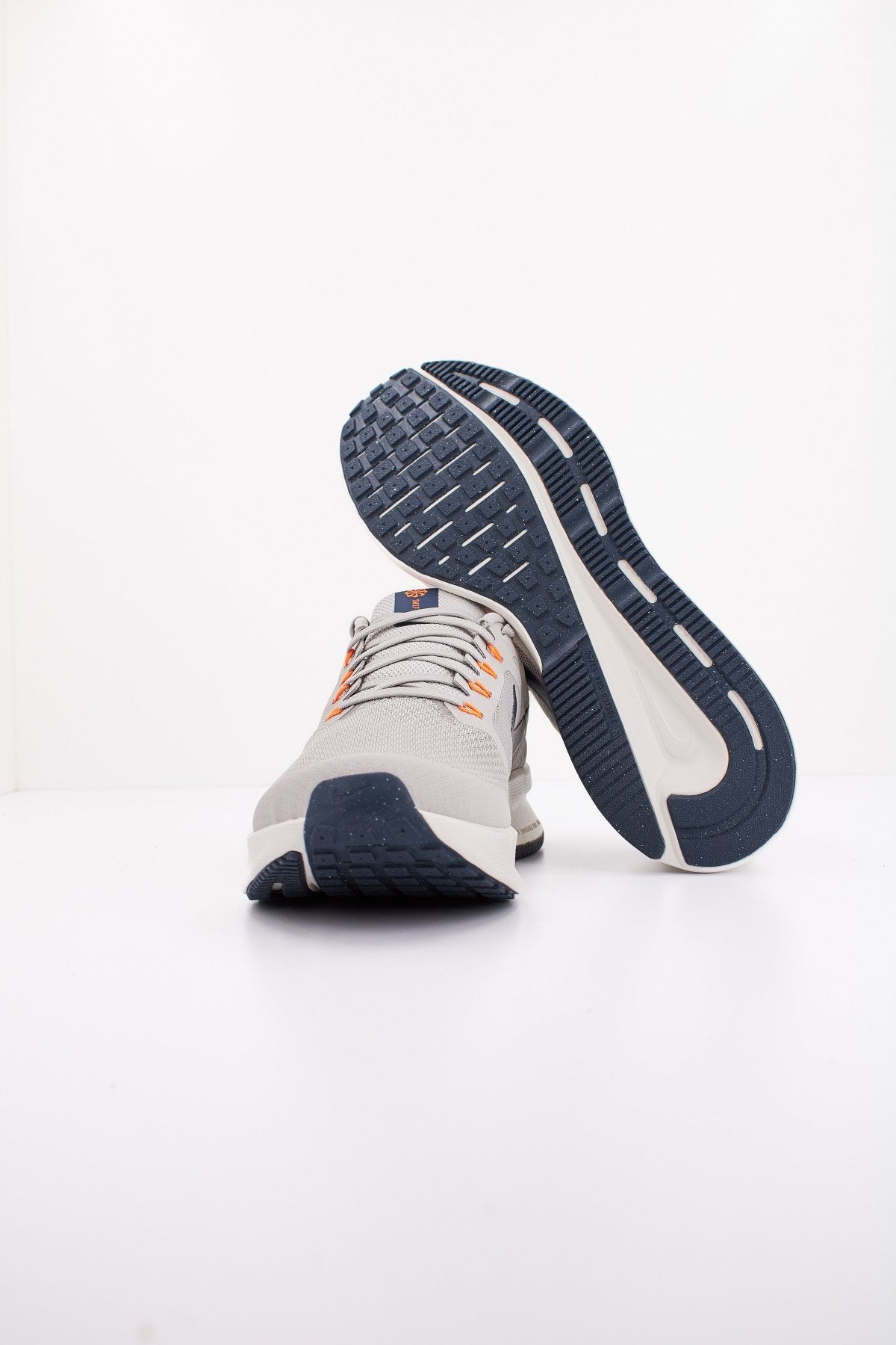 NIKE RUN SWIFT MEN'S ROAD en color GRIS (4)