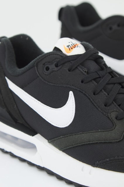 NIKE DAWN WOMEN'S SH en color NEGRO (4)