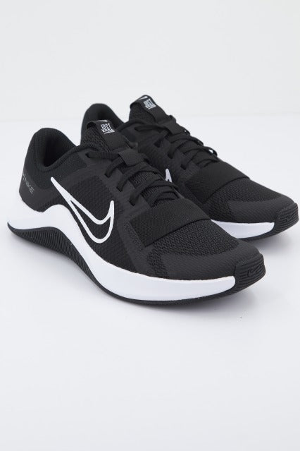 NIKE MC TRAINER C/O en color NEGRO (1)