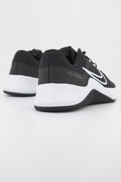 NIKE MC TRAINER C/O en color NEGRO (3)