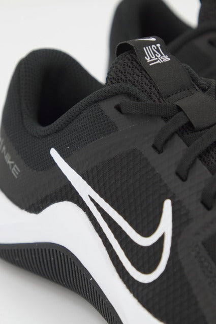 NIKE MC TRAINER C/O en color NEGRO (4)