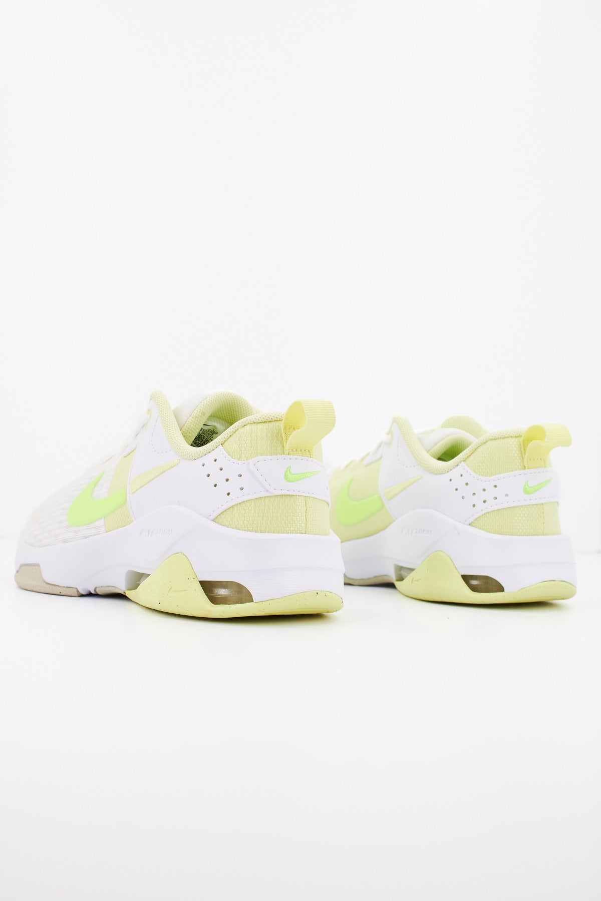 NIKE ZOOM BELLA AA en color BLANCO (3)