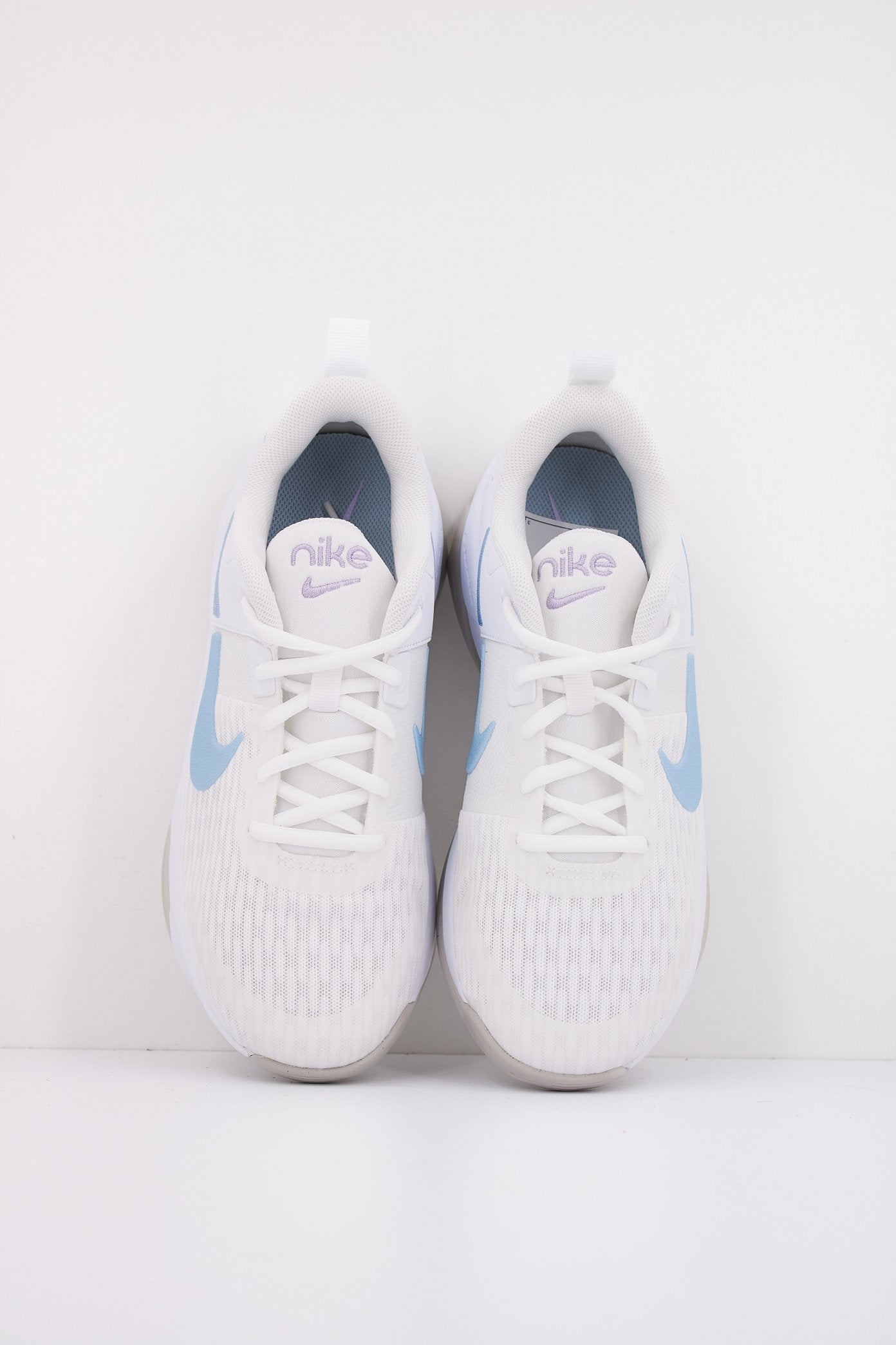NIKE ZOOM BELLA en color BLANCO (3)