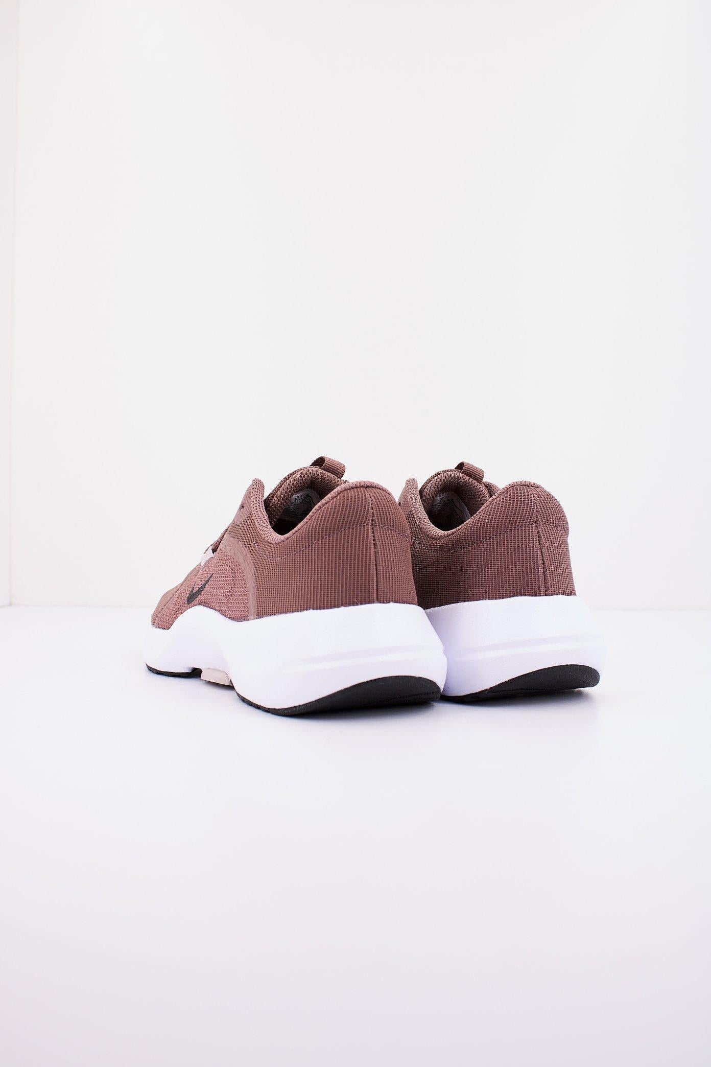 NIKE IN-SEASON TR en color ROSA (3)