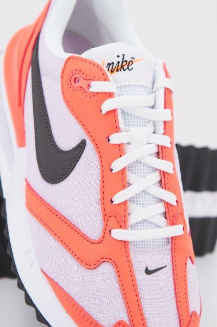 NIKE WMNS AIR MAX DAWN en color NARANJA (3)