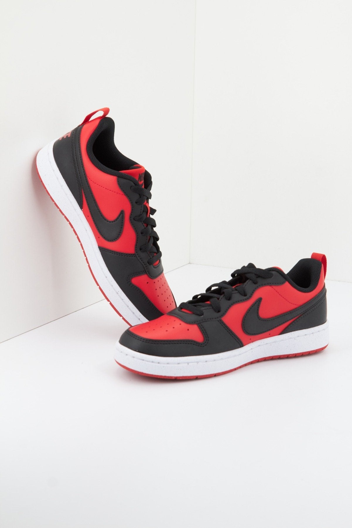 NIKE COURT BOROUGH LOW RECRAFT GS en color ROJO (1)