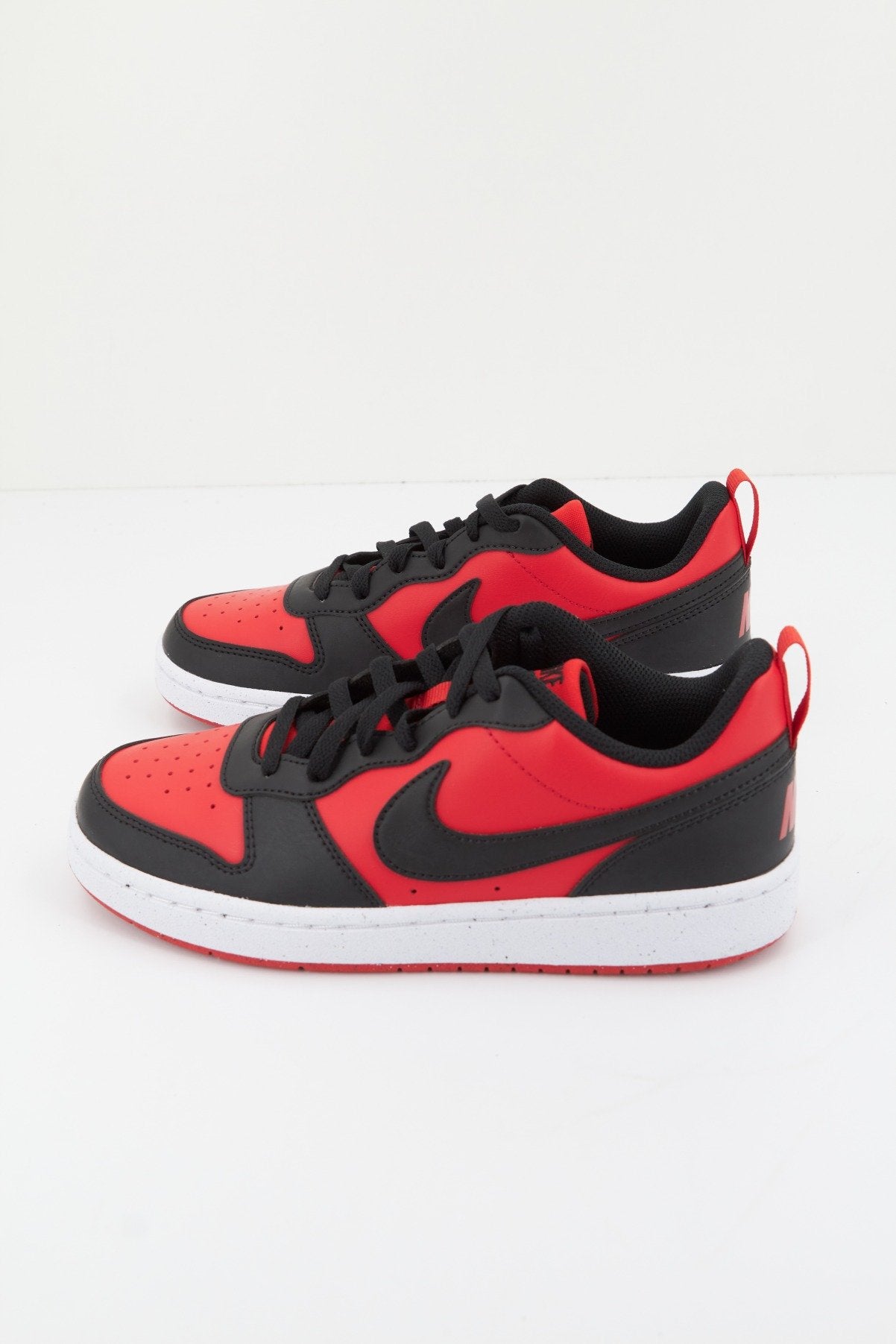 NIKE COURT BOROUGH LOW RECRAFT GS en color ROJO (2)
