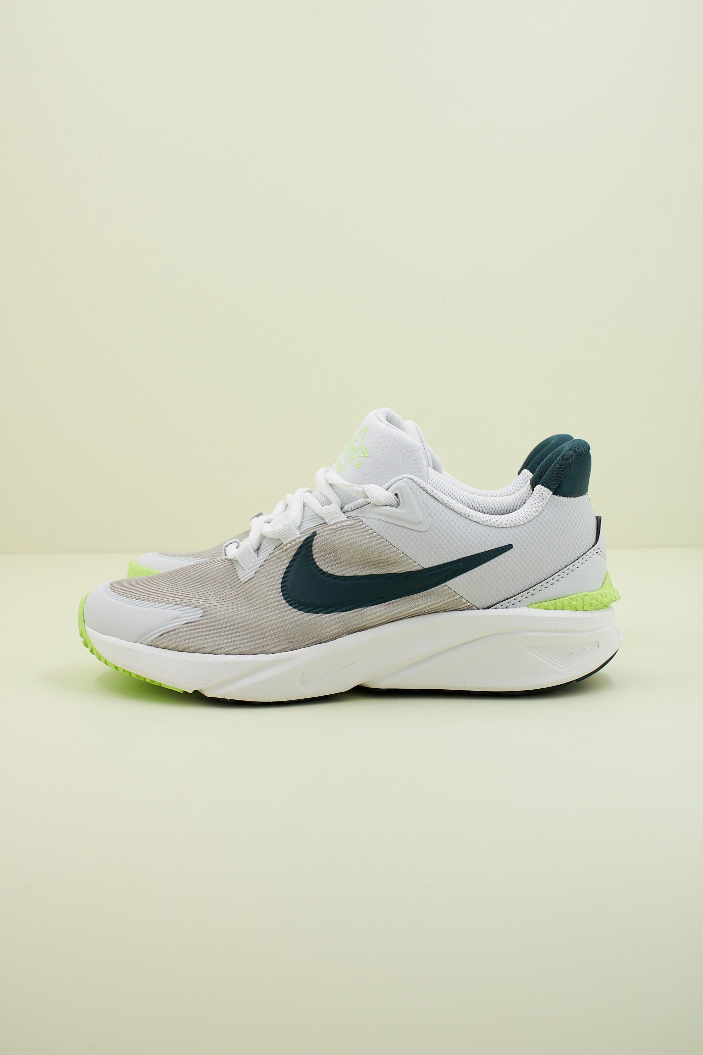 NIKE STAR RUNNER en color GRIS (1)