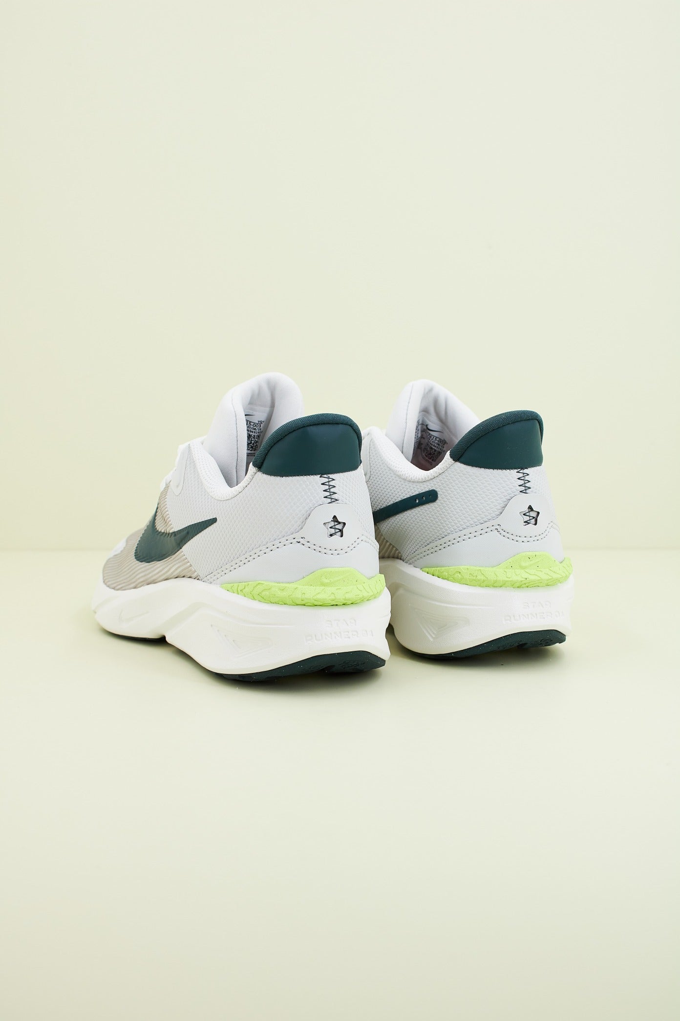 NIKE STAR RUNNER en color GRIS (3)