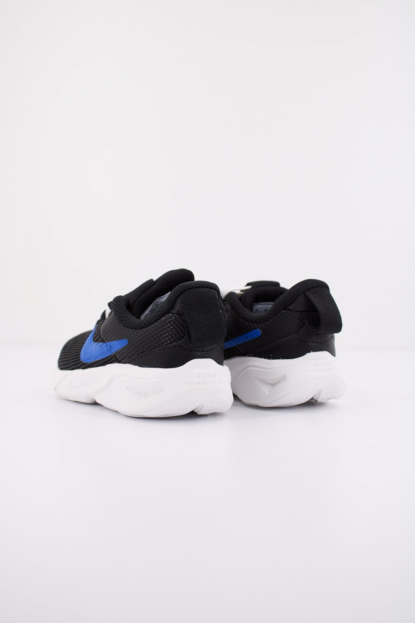 NIKE STAR RUNNER en color NEGRO (3)