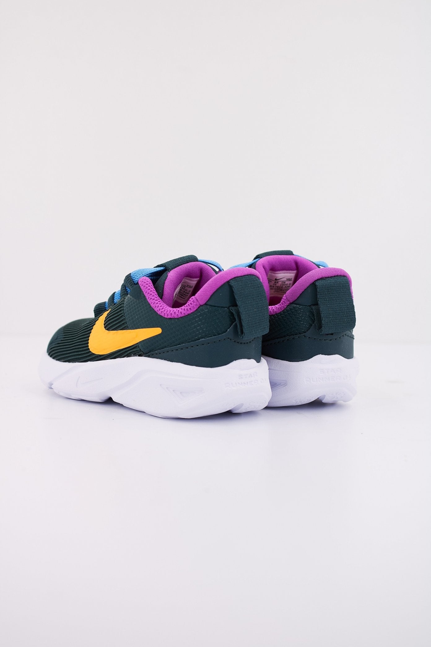 NIKE STAR RUNNER en color VERDE (4)