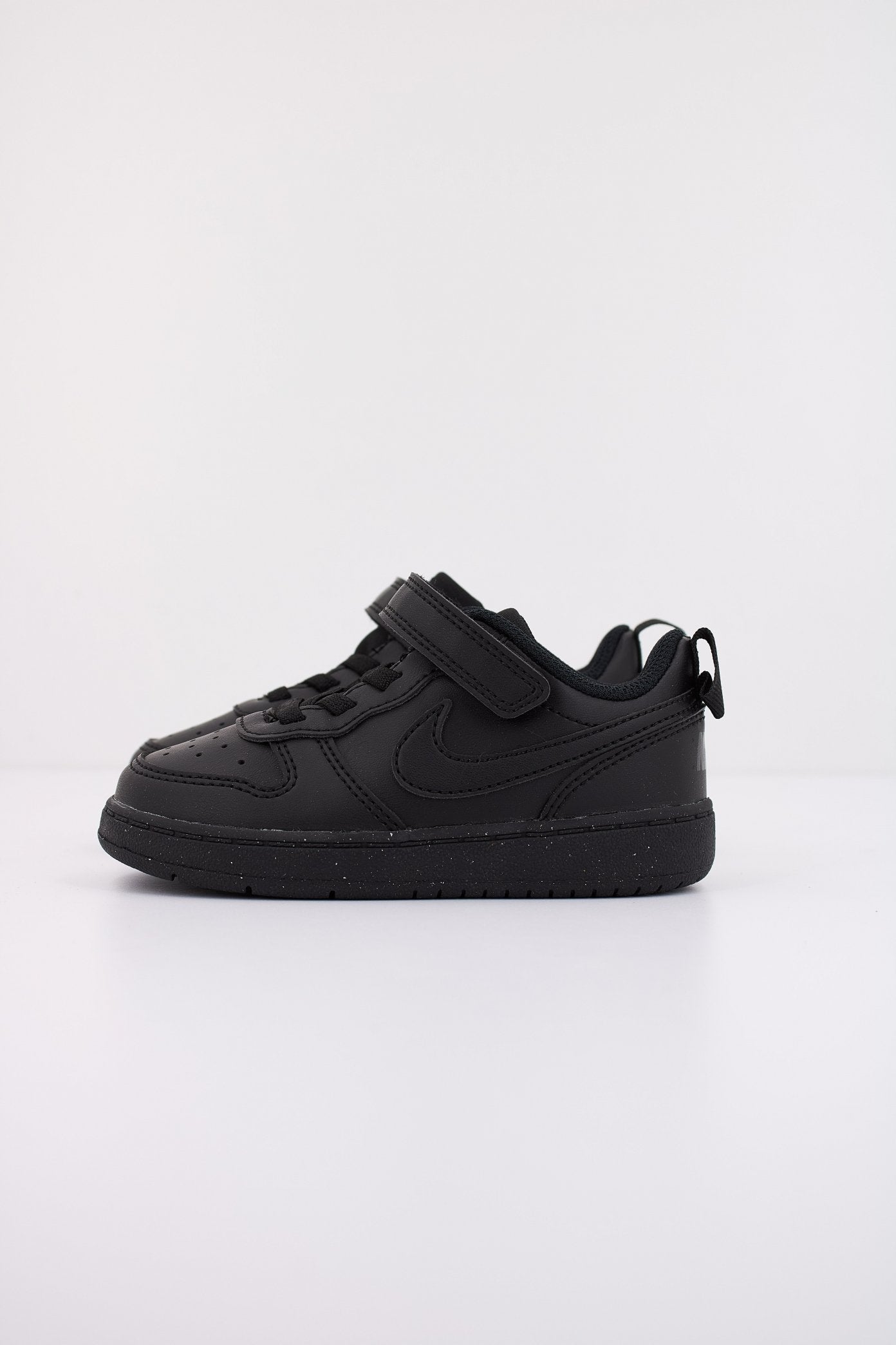 NIKE COURT BOROUGH LOW RECRA en color NEGRO (1)