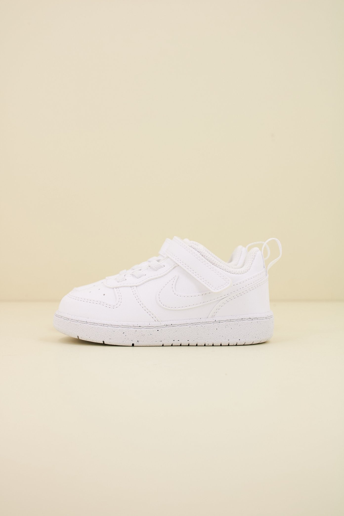 NIKE COURT BOROUGH LOW RECRA en color BLANCO (1)