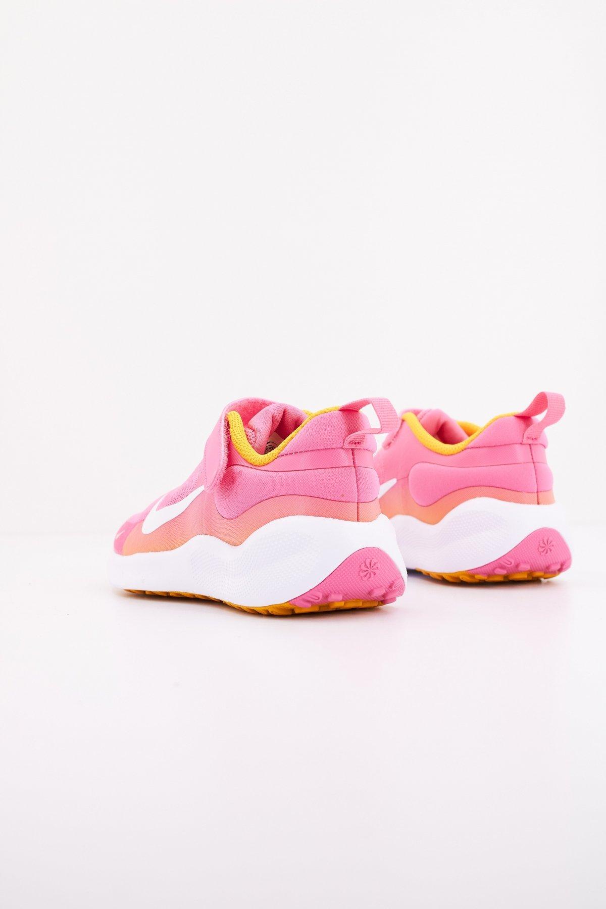 NIKE REVOLTION en color ROSA (3)