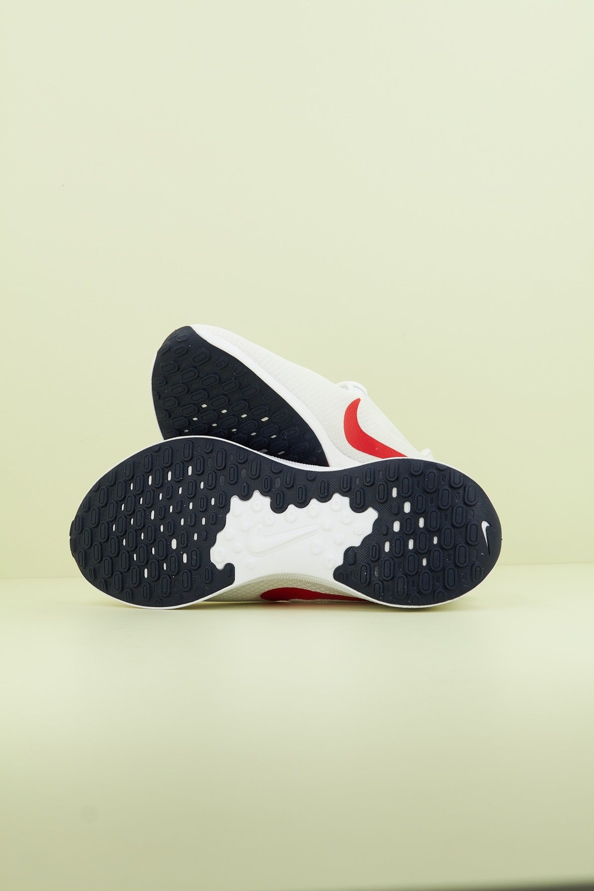 NIKE REVOLUTION en color BLANCO (4)