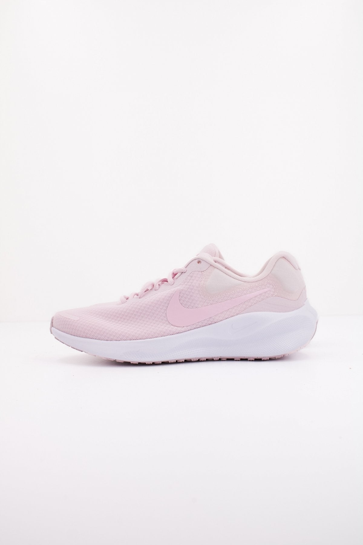 NIKE REVOLUTION en color ROSA (1)