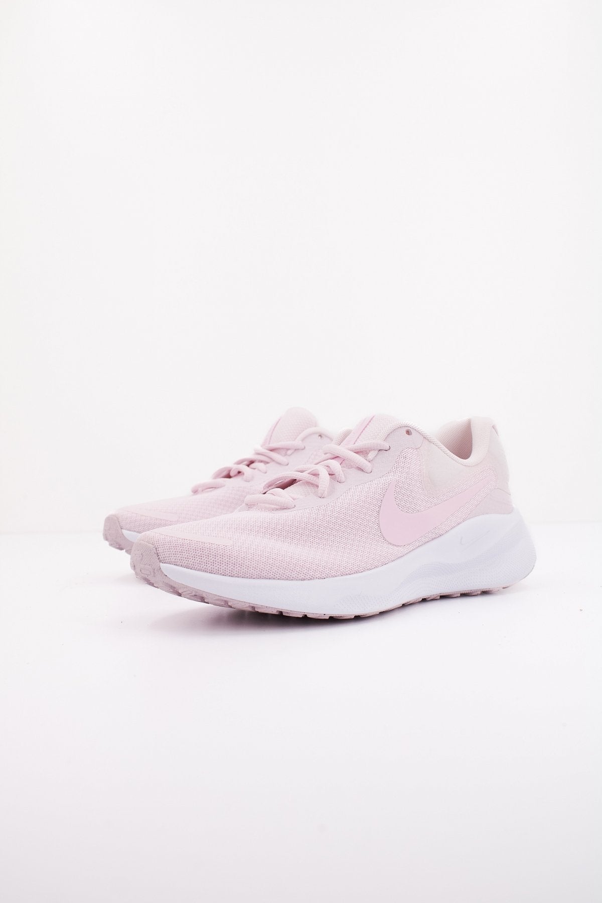 NIKE REVOLUTION en color ROSA (2)