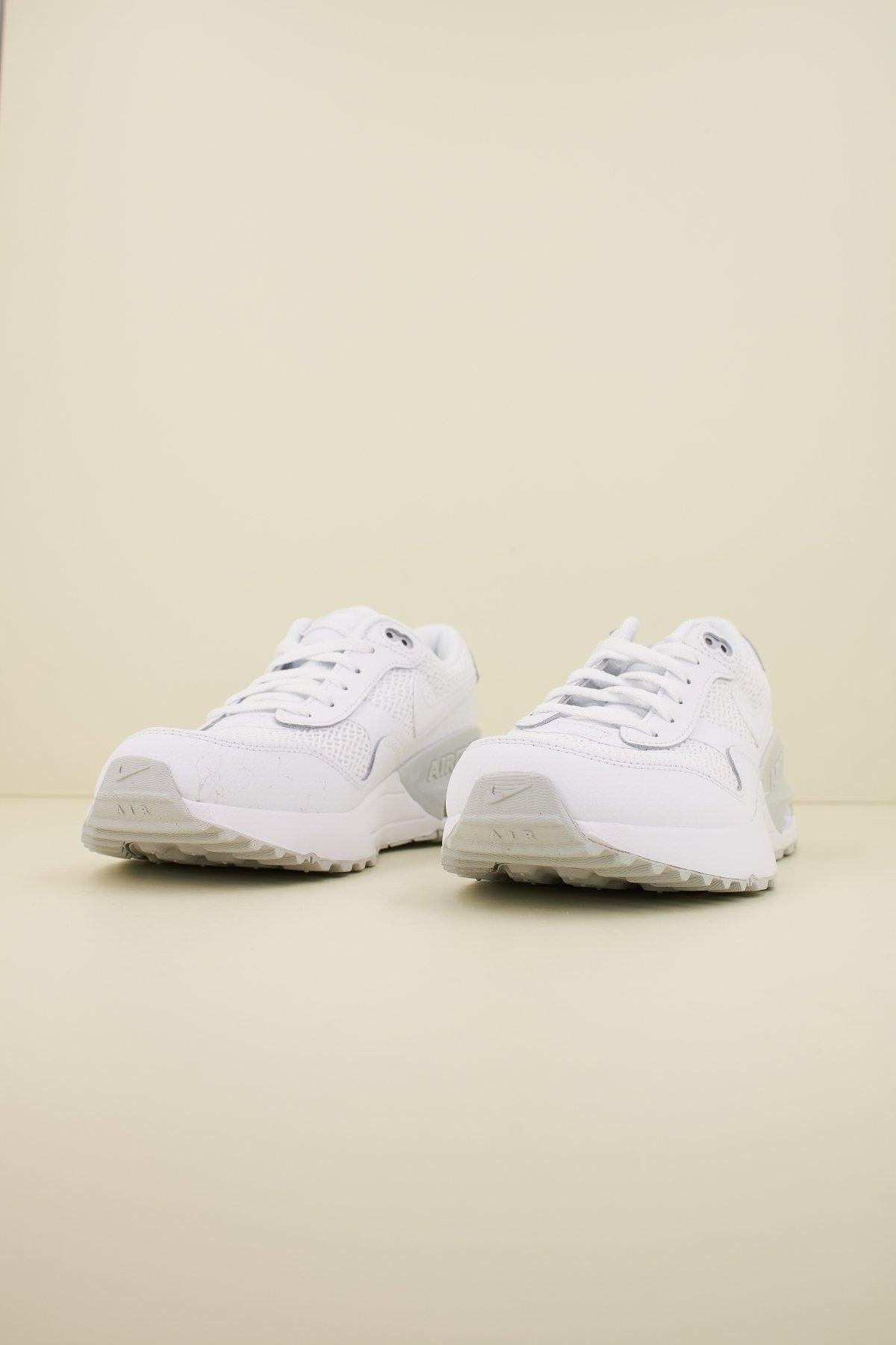 NIKE MAX SYSTM en color BLANCO (2)