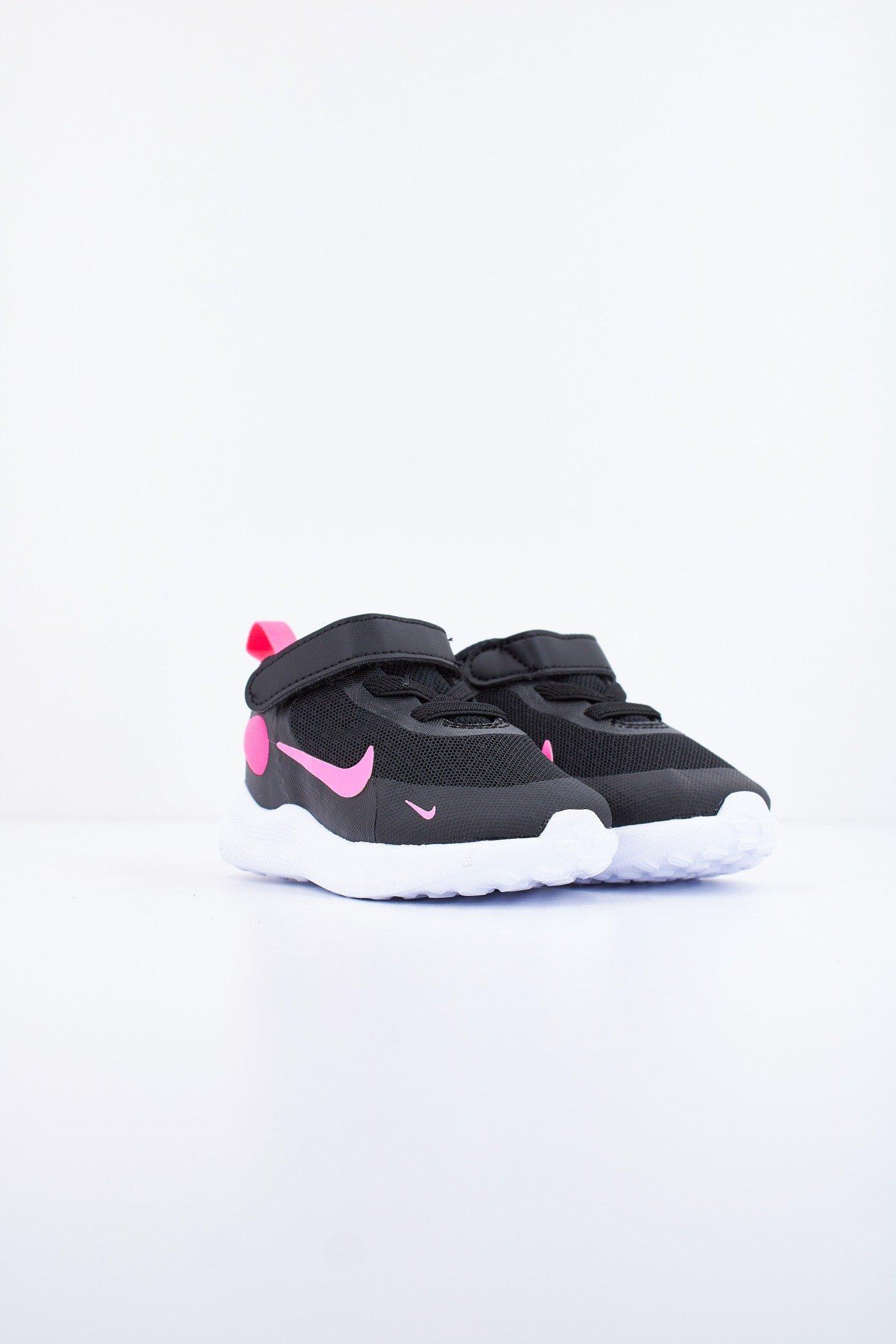 NIKE NIKE REVOLUTION en color NEGRO (2)