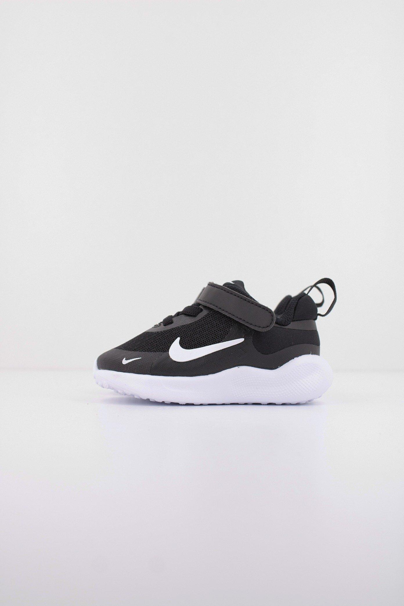 NIKE NIKE REVOLUTION en color NEGRO (1)