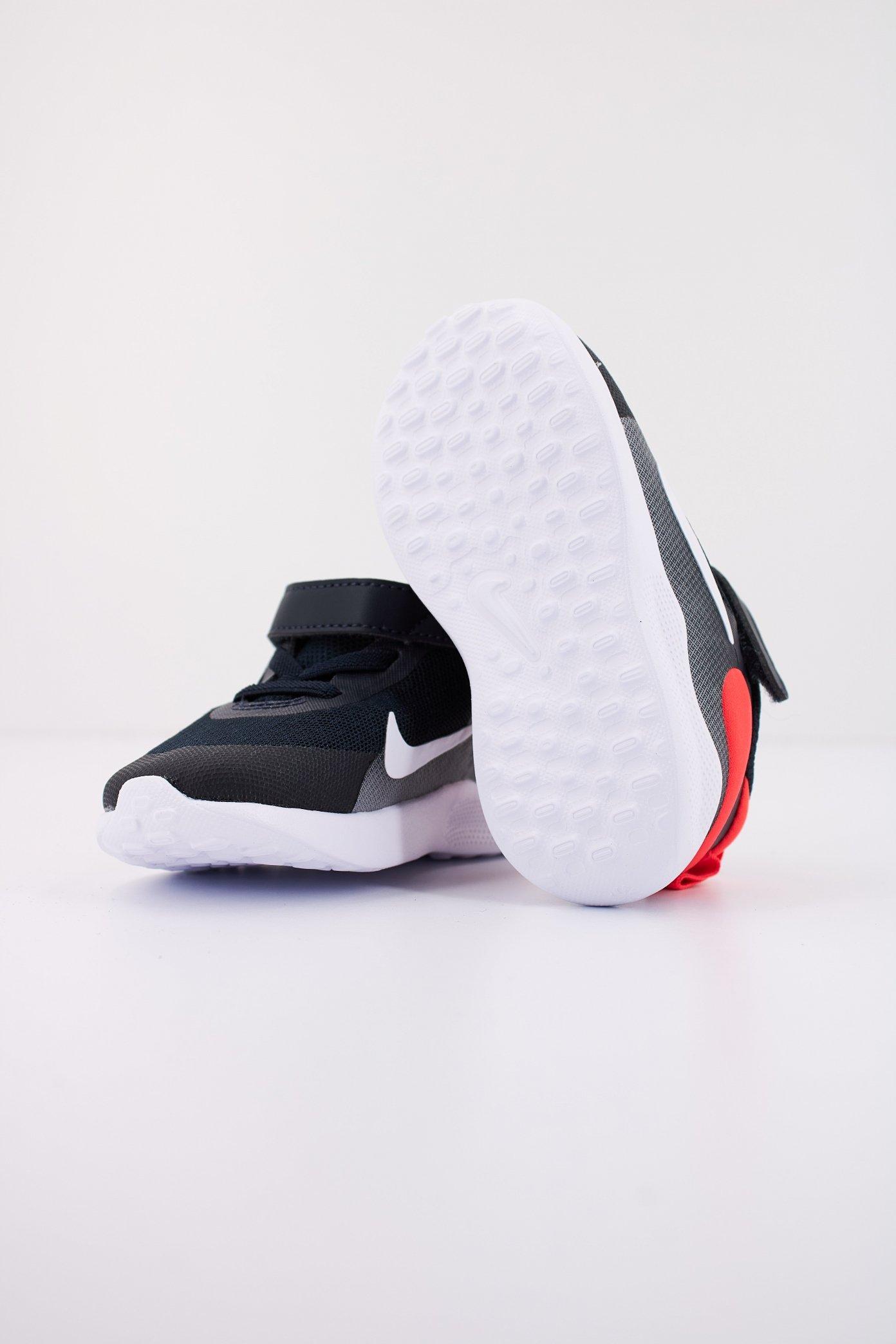 NIKE REVOLUTION en color AZUL (4)