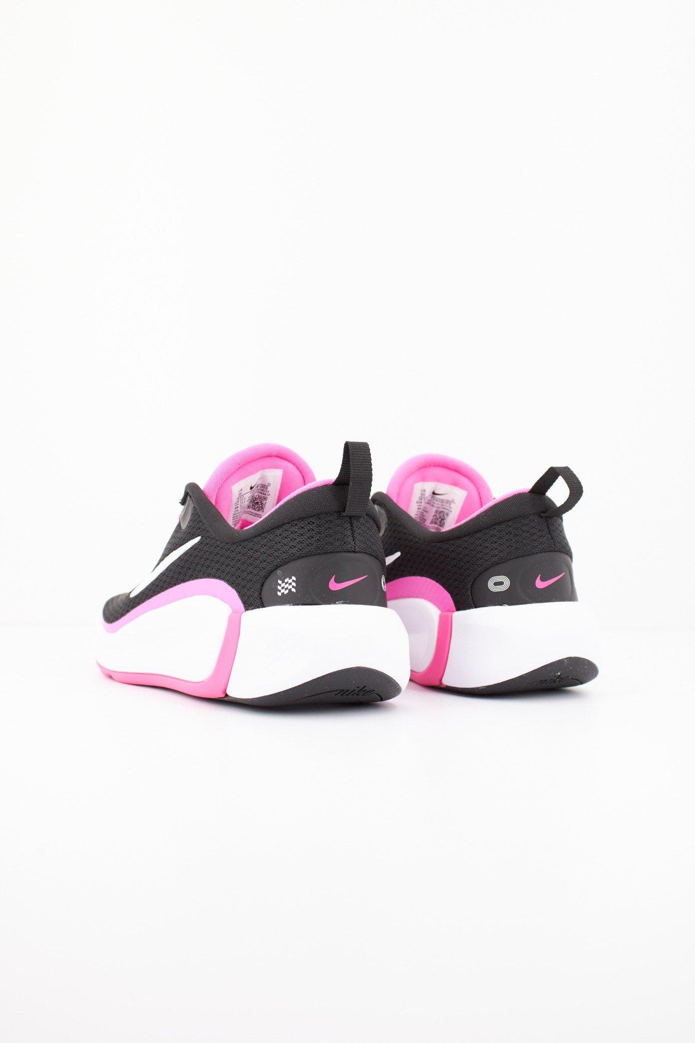 NIKE KIDFINITY BIG KIDS' SHO en color NEGRO (3)