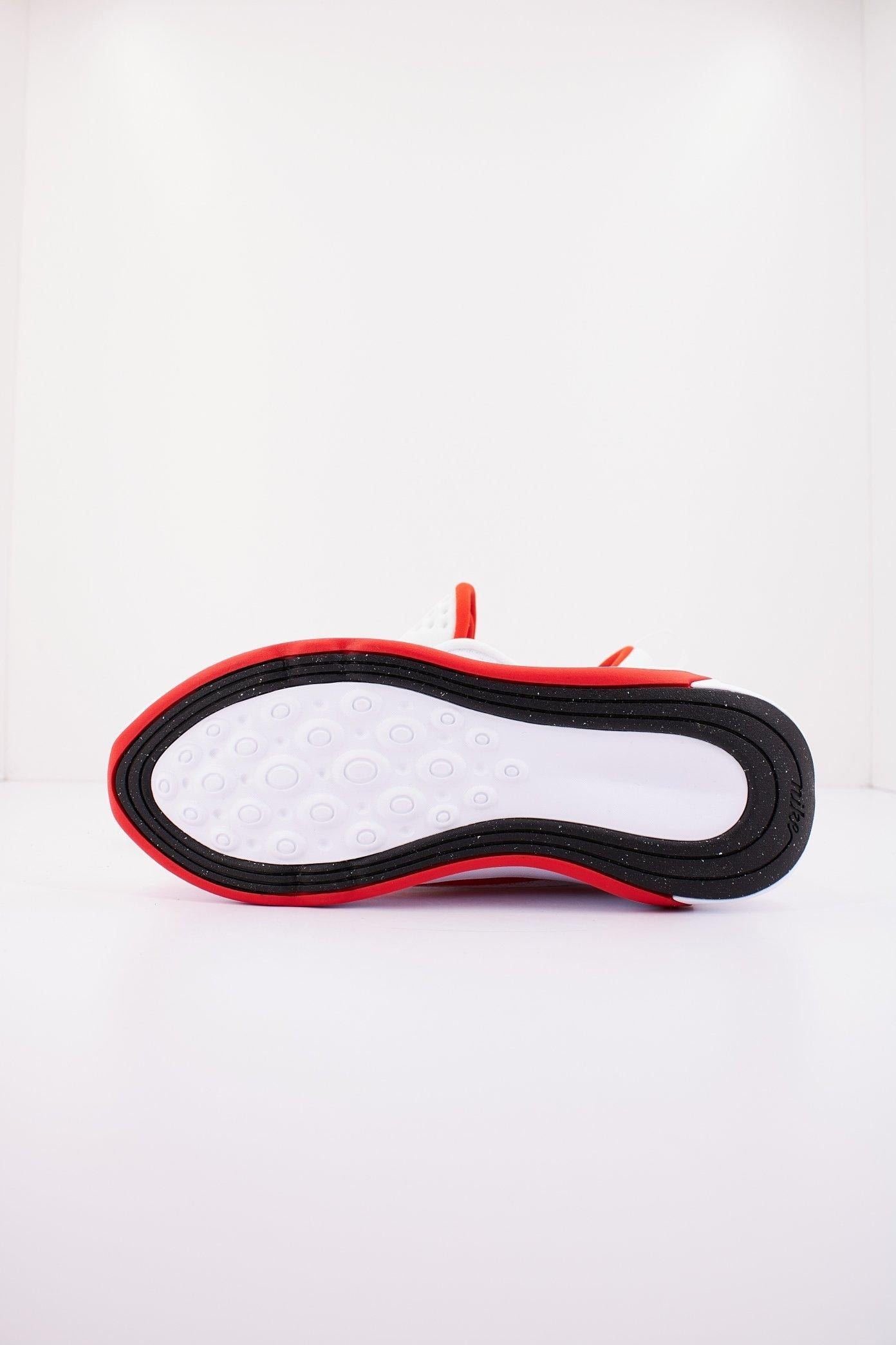 NIKE KIDFINITY BIG KIDS' SHO en color BLANCO (4)