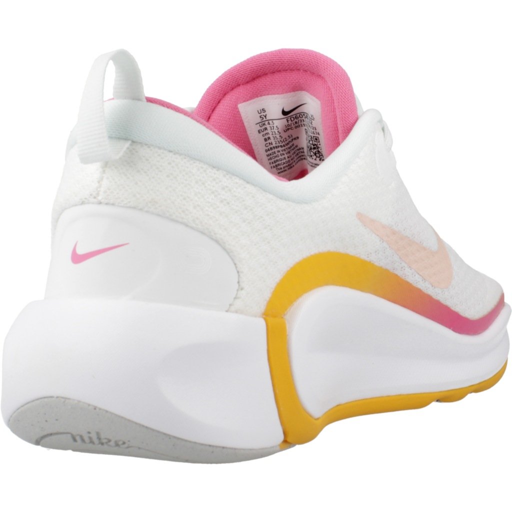 NIKE KIDFINITY BIG KIDS' SHO en color BLANCO (3)