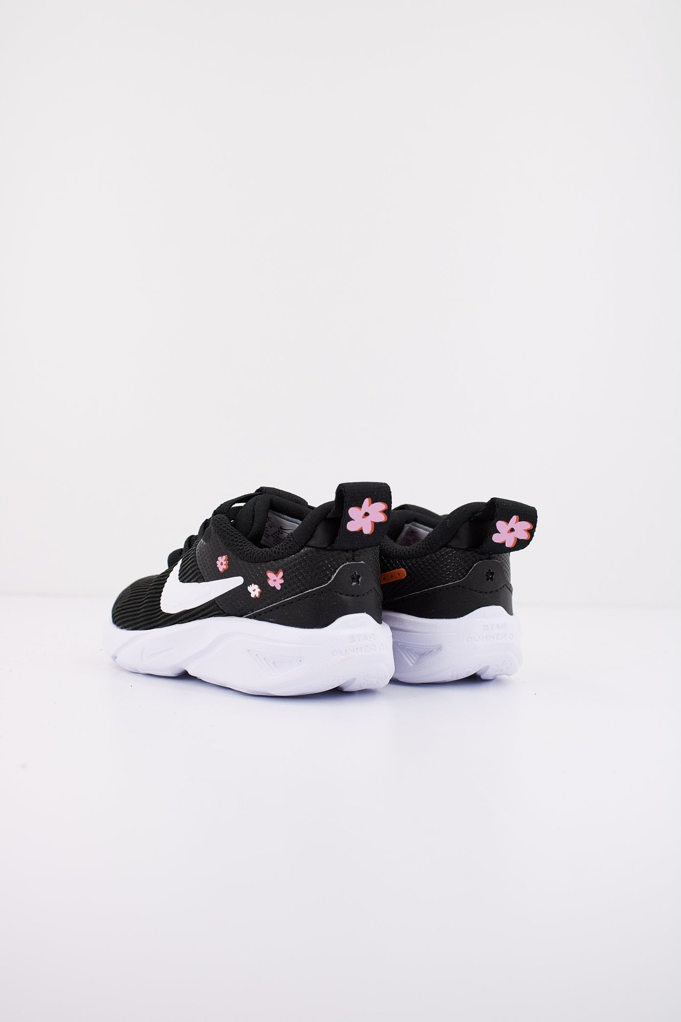 NIKE STAR RUNNER en color NEGRO (3)