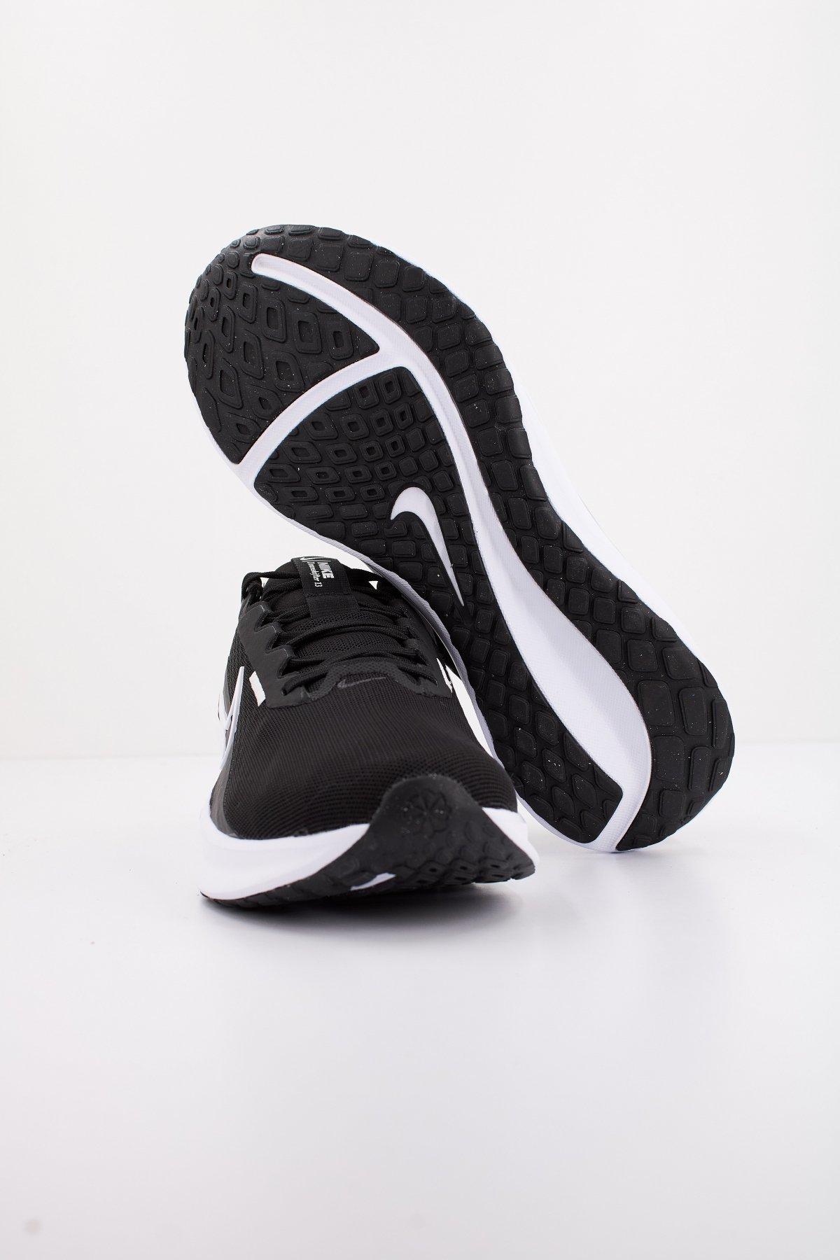 NIKE DOWNSHIFTER en color NEGRO (4)