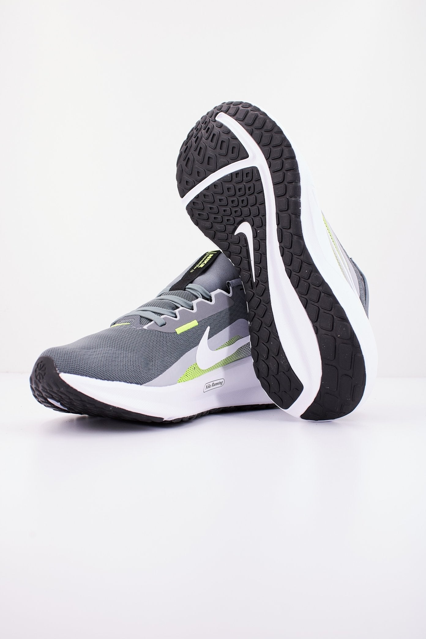 NIKE DOWNSHIFTER en color GRIS (4)