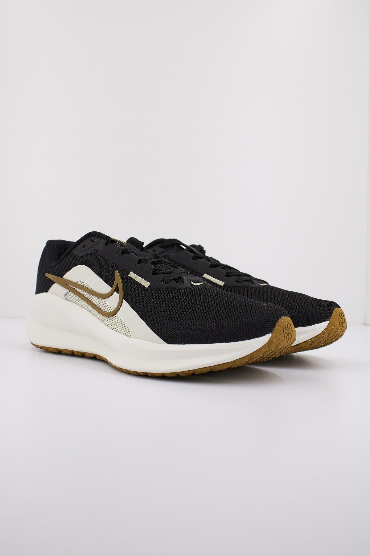 NIKE DOWNSHIFTER en color NEGRO (2)