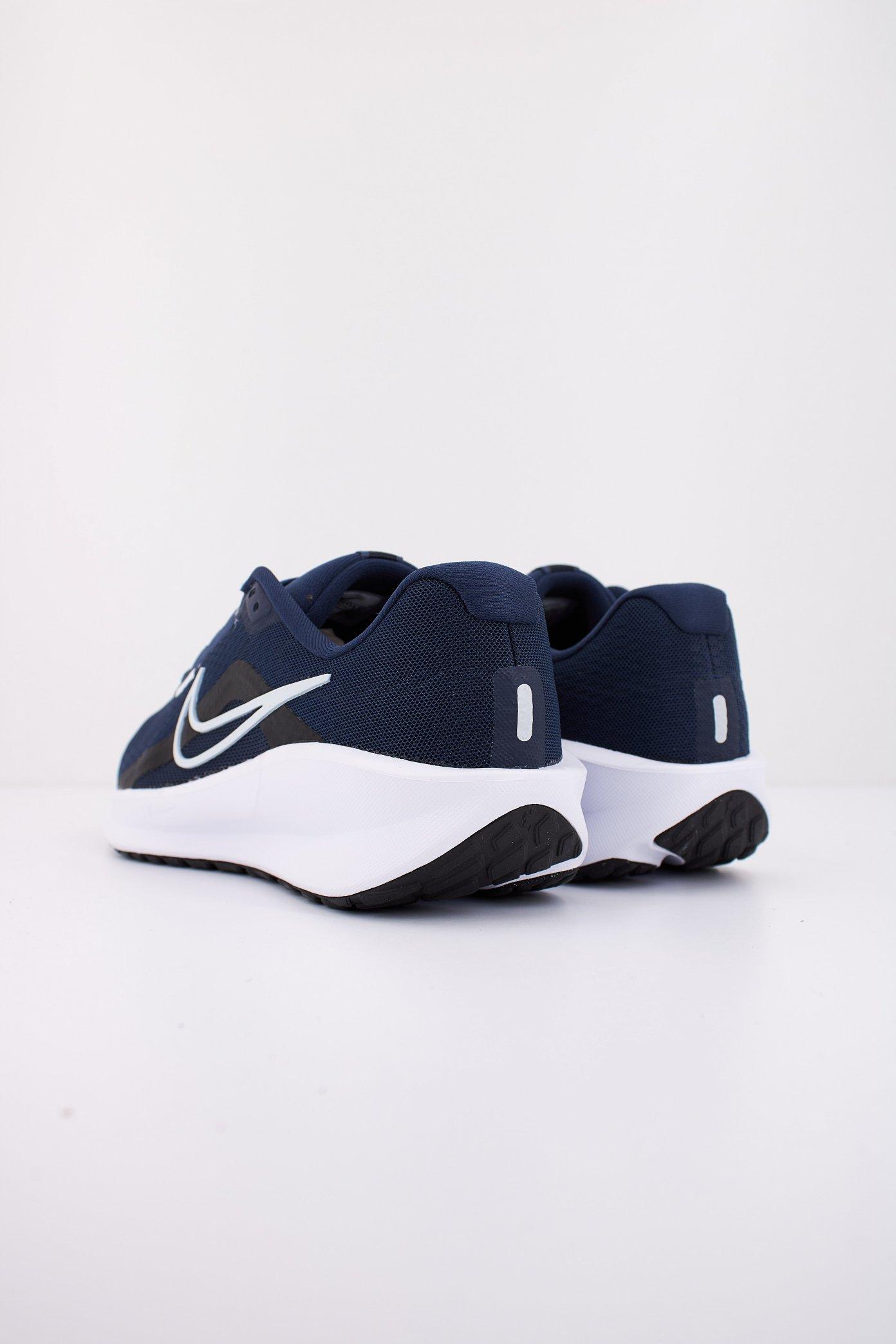 NIKE DOWNSHIFTER en color AZUL (3)