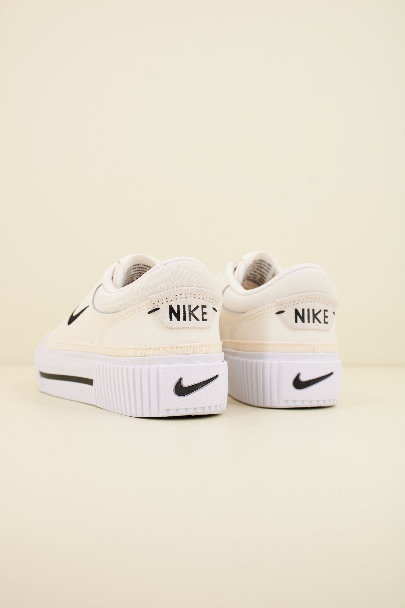 NIKE COURT LEGACY LIFT en color BEIS (3)