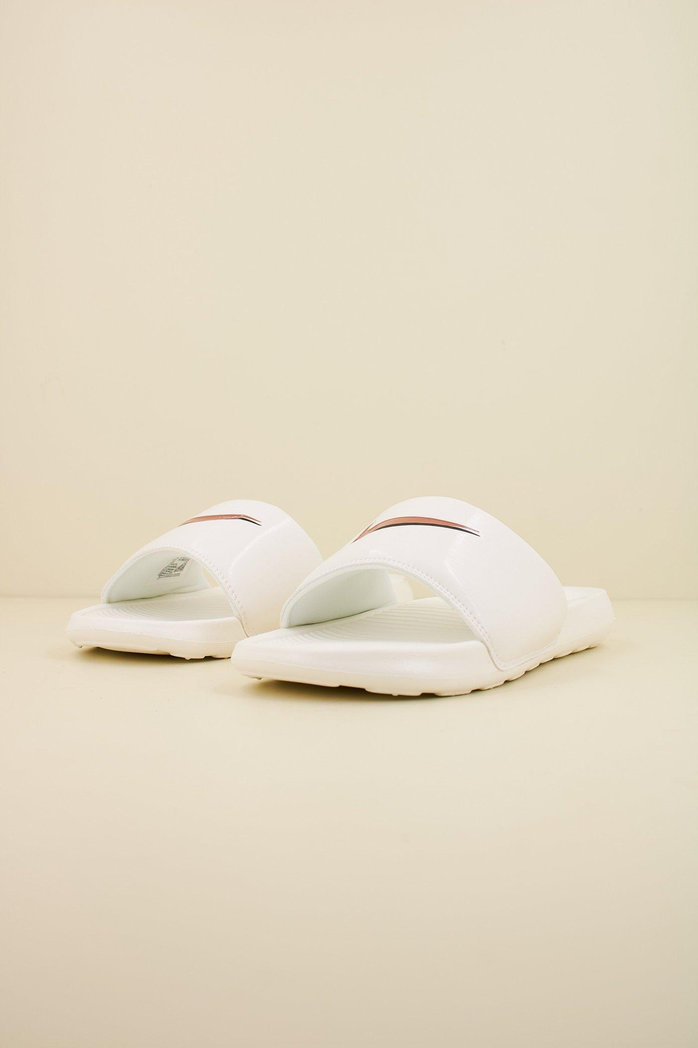 NIKE VICTORY ONE en color BLANCO (2)