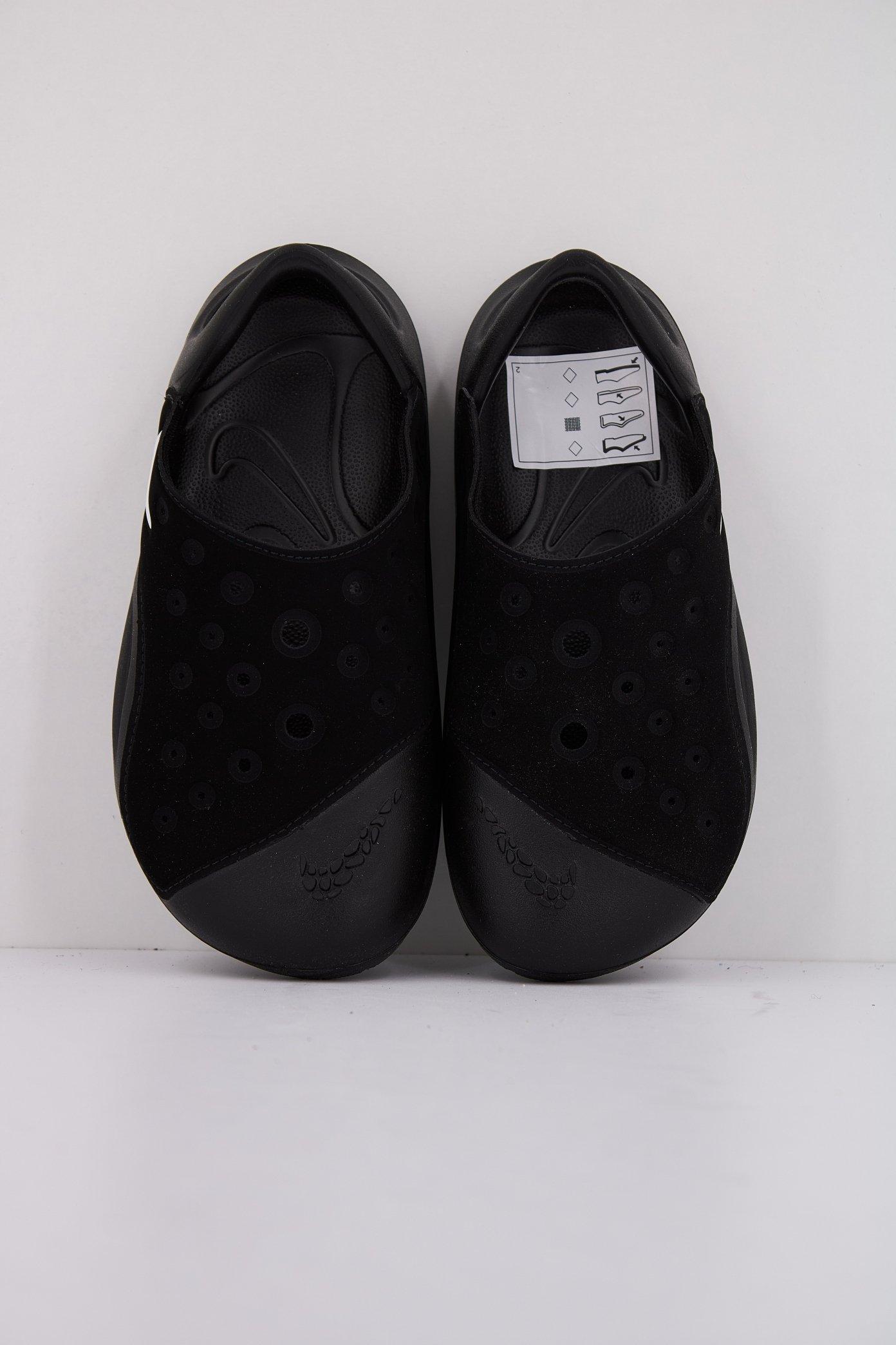 NIKE en color NEGRO (3)